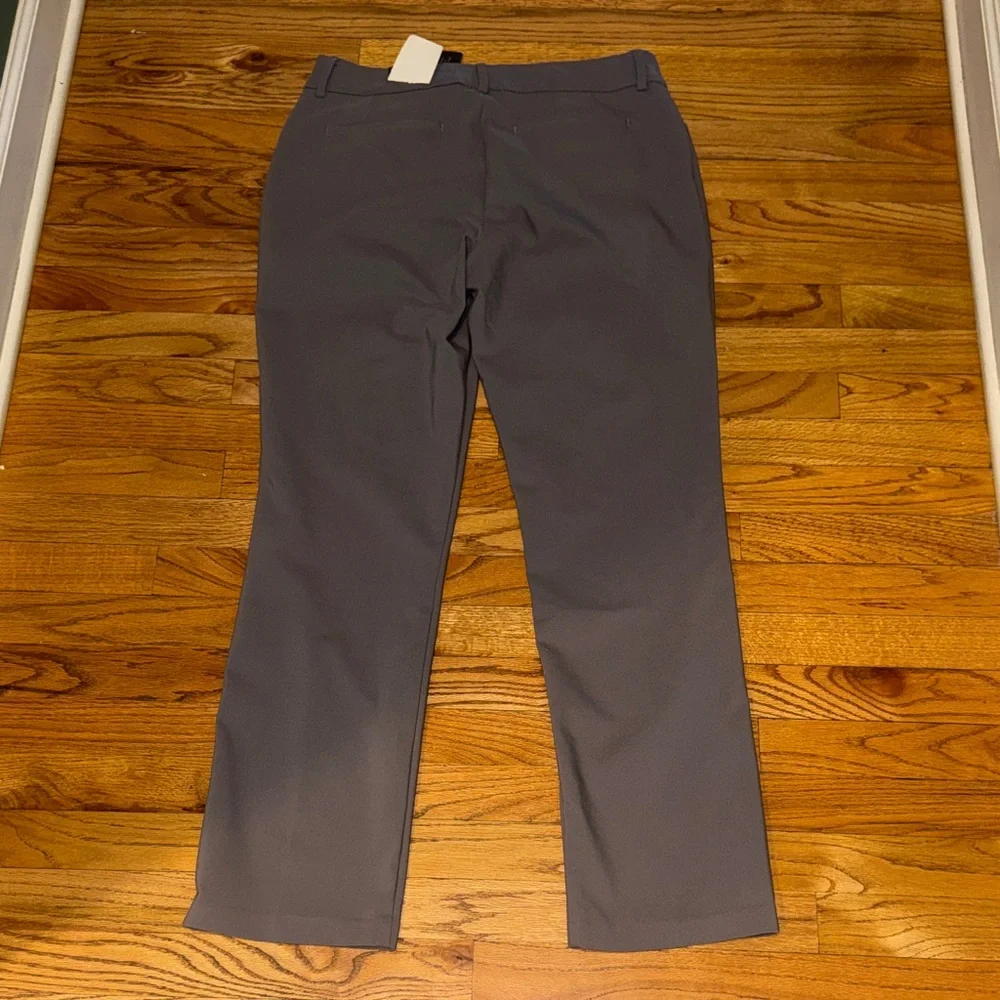 Women’s Lee Secretly Shapes straight leg boulder gray dress pants size‎ 14. NWT
